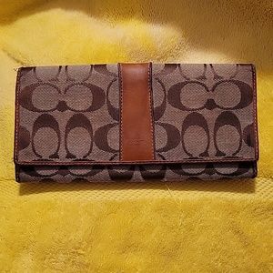Vintage 90s coach logo wallet distressed